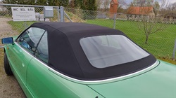 Kaleche til Audi 80 i sort stof...